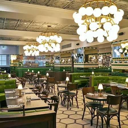 Hotel The Grand