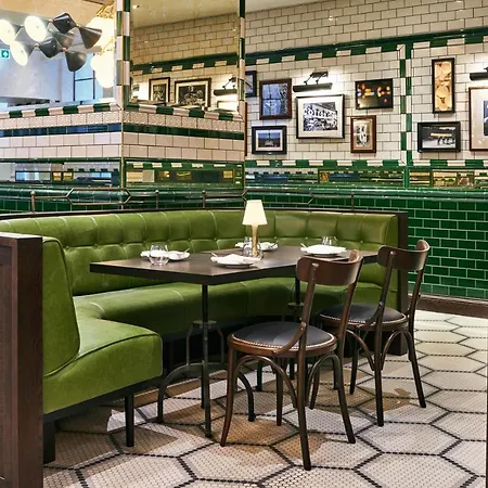 The Grand Hotel 5*